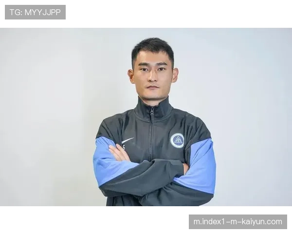 廖力生杨明洋搭档后腰 防守硬度尚需提升 廖力生杨明洋搭档后腰 防守硬度尚需提升